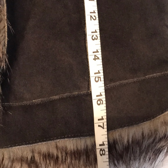 COLLECTIONS faux fur and faux suede vest size XS - Picture 13 of 13
